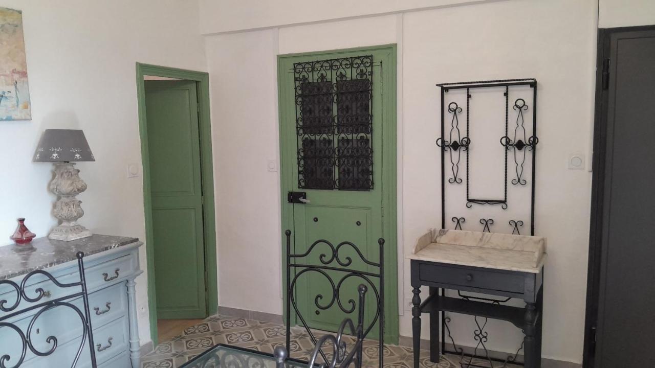 Appartement Authentique Au Bord Du Fleuve Herault แอกด์ ภายนอก รูปภาพ
